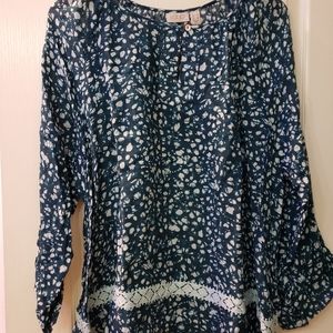 Logo Bell sleeve top